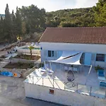 With Swimming Pool - Dugi Otok, Zman