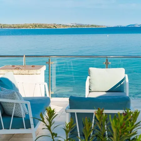 With Swimming Pool - Dugi Otok,