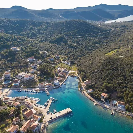 With Swimming Pool - Dugi Otok, * Zman