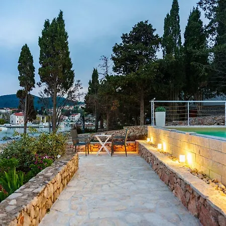 With Swimming Pool - Dugi Otok, * Zman