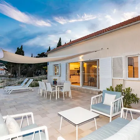 Villa With Swimming Pool - Dugi Otok, Zman