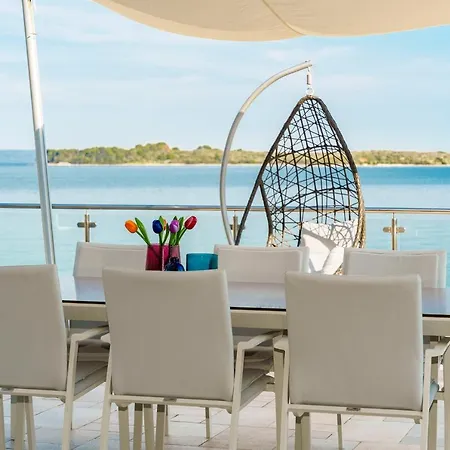 With Swimming Pool - Dugi Otok,