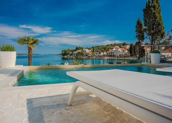 With Swimming Pool - Dugi Otok,