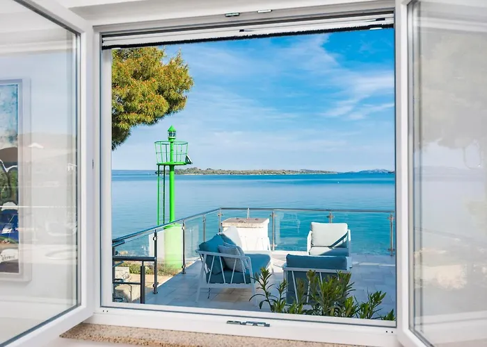With Swimming Pool - Dugi Otok,