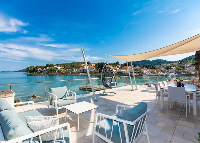 With Swimming Pool - Dugi Otok,